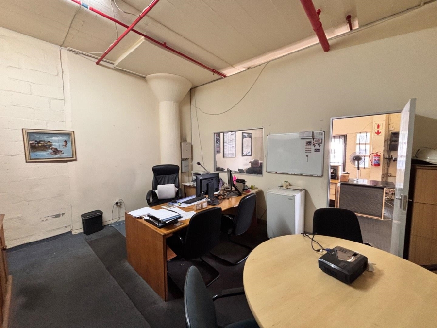 To Let commercial Property for Rent in Paarden Eiland Western Cape